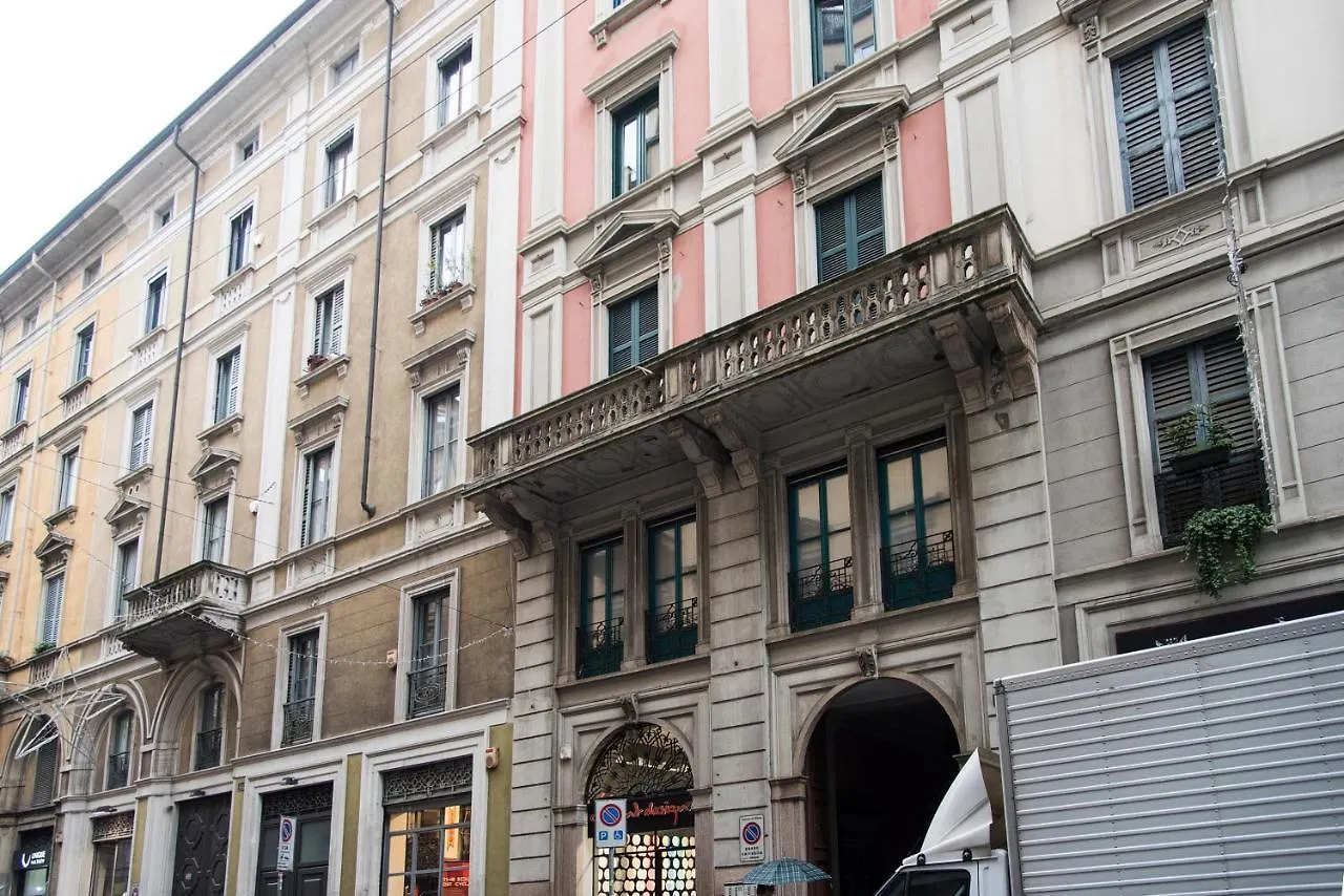 Brera District 2 Bedrooms -Youhosty Milan