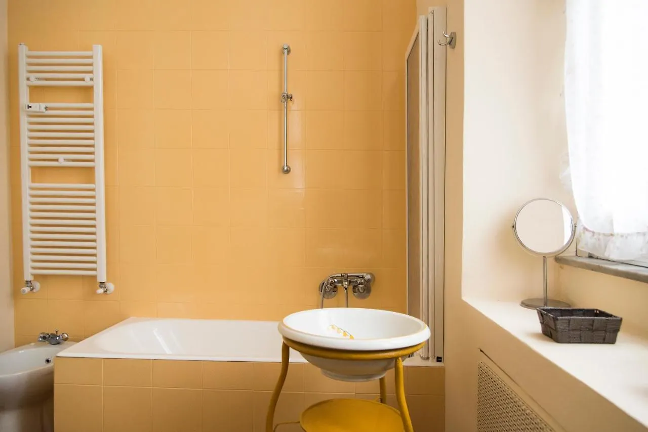 Brera District 2 Bedrooms -Youhosty Milan