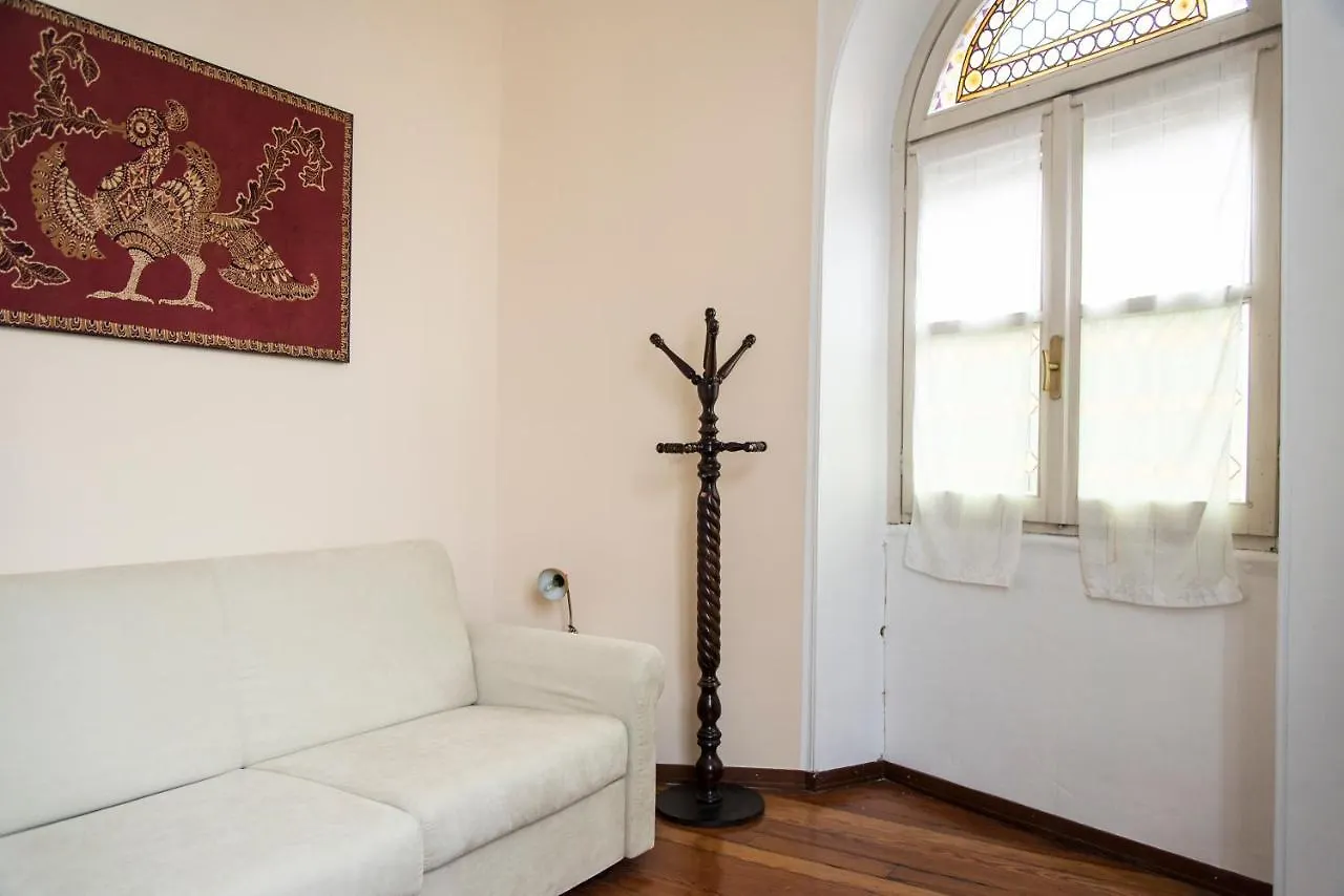 Apartment Brera District 2 Bedrooms -Youhosty Milan