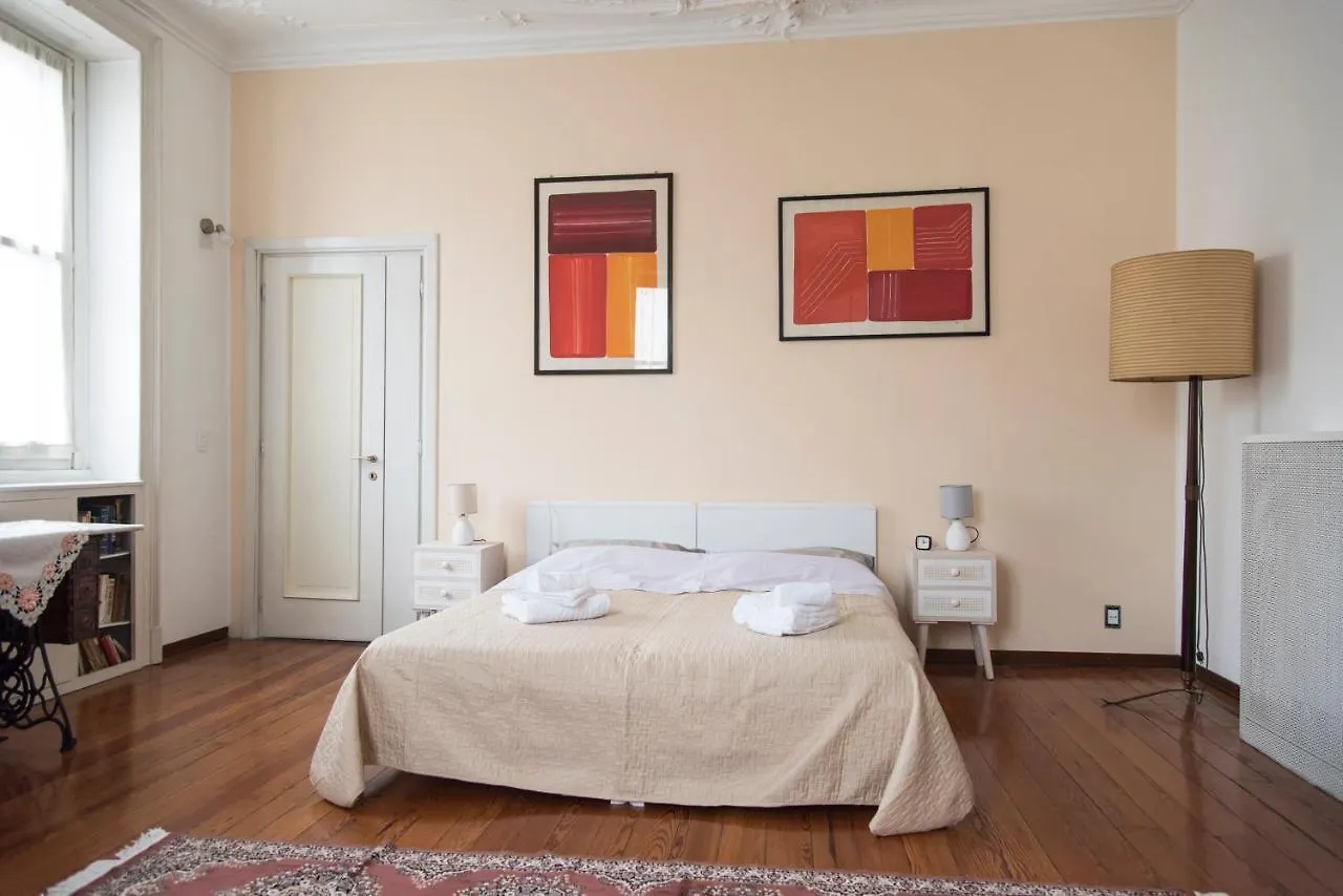 Brera District 2 Bedrooms -Youhosty Milan Apartment